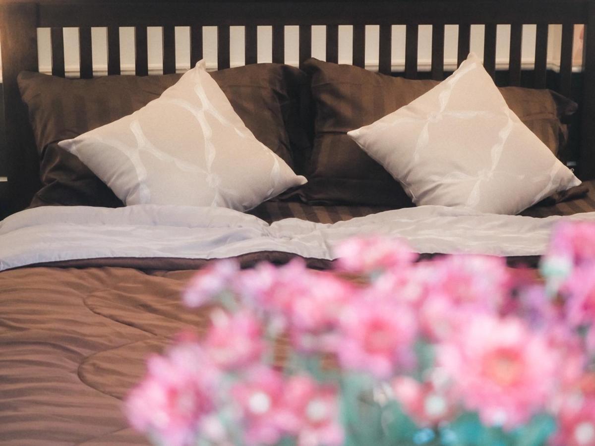 Baan Weekday Private 02 Hotel Chiang Mai Bagian luar foto