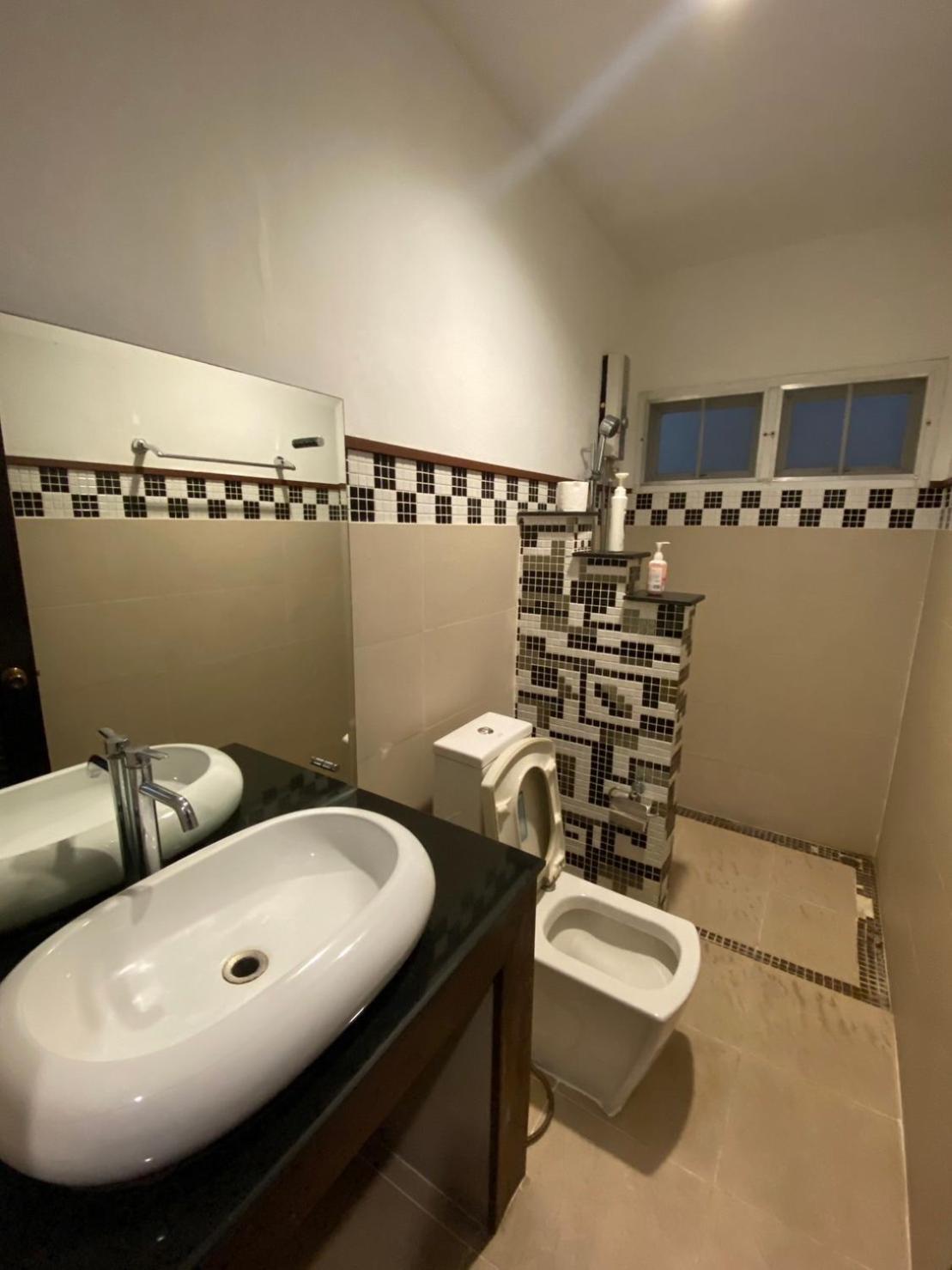 Baan Weekday Private 02 Hotel Chiang Mai Bagian luar foto